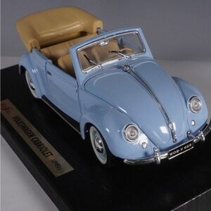 Maisto 1:18 Volkswagen Cabriolet Die Cast Model‎ Car